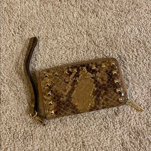 Michael Kors Wristlet Wallet